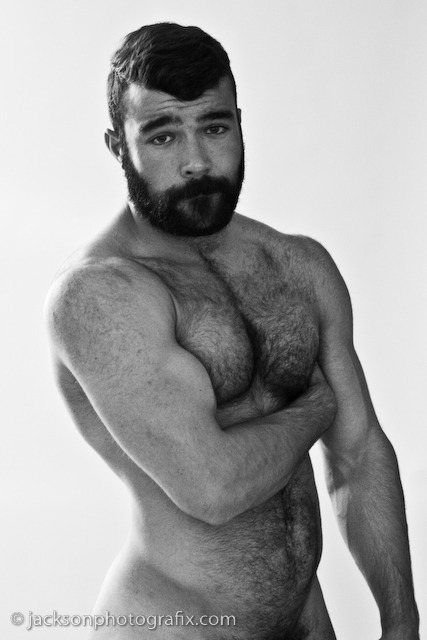 handsomehirsutehunks: