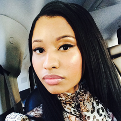 all-nickiminaj:  Nicki Minaj - Selfie queen 
