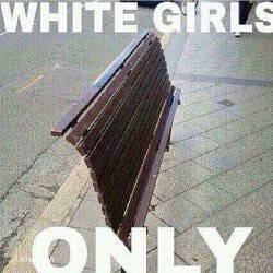 realillwill:  #WhiteGirlsBeLike #MissNoBooty #NoSquats 