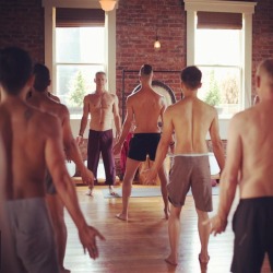 mensyogaseattle:Feel the ground beneath all four corners of your