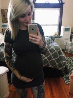 rspnsblprty:My due date is tomorrow and I can’t believe my
