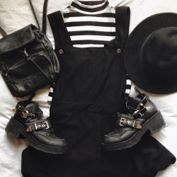 driveshesaid:  Obsessed with this pinafore dress from my bff