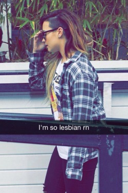 the-inspired-lesbian:  toomanyidolss:  I’m so lesbian for Demi.