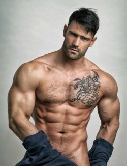 sexymusclebeast7:Jess Vill