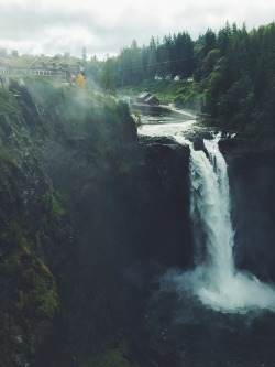 sex-lies-and-bowties:  Snoqualmie Falls day with my favorite