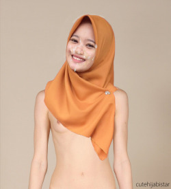 cutehijabistar:  Hi guys! I am finally here &lt;3