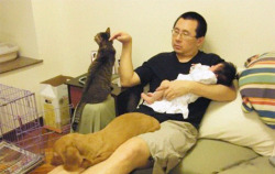 catsbeaversandducks:  Father, Daughter And Pets Take The Same