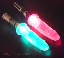 adorkable7x6:  kinkyprincesslolita:  nervouslyconfident:  saythankyoumaster:  This Thanksgiving, let your family know what you really want for Christmas. A vibrating light sabre dildo.  All the yes!  adorkable7x6 lol  Bwahahaha! I’ll take red.Jedi on