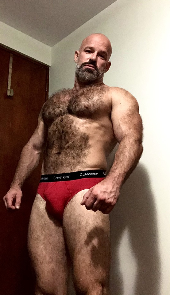 chrishairychest:Instagram: christiandelariv