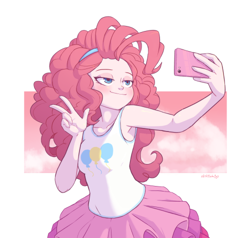 changeling-collective:skittlebuggy:  Say Cheese Sandwich!   I