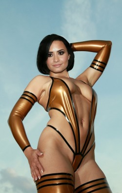 fuckdollsxxx:  Demi Lovato