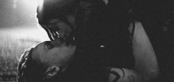 crazykissing:  sex / love / romance blog