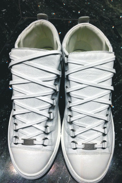 drugera:  (Balenciaga Arena)