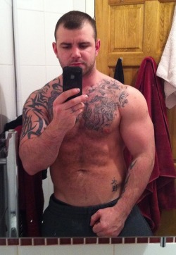 musclebeardreams:  Today’s “NAME HIM IF YOU KNOW HIM”…