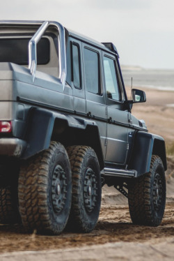 stayhungry-getbig:  themanliness:  G63 AMG 6x6 | Source | MVMT