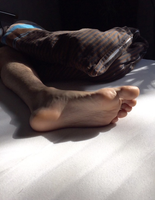feetman80-deactivated20220409:Sole spy 