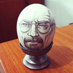 eggdaily:  rafaellaryon:  [Heisenbegg] Primeiro da série ~Arte