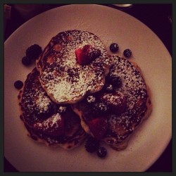 Pancakes for breakfast #yum #nyc #roomservice