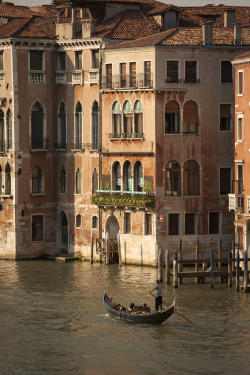 breathtakingdestinations:  Venice - Italy (by Aurimas)