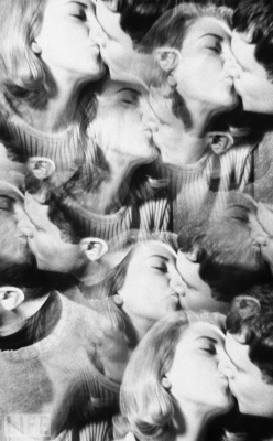 angel-arael:  galasai: Ralph Morse LIFE article: “The Kissing