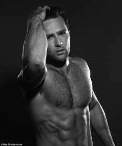 malecelebritys:  Harry judd