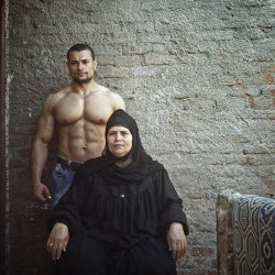 hopeful-melancholy:Egyptian bodybuilders pose with their mothers.