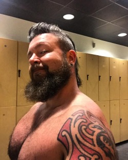 chadillacjax:  Shoulder day complete #gymlife #instafitness #hairymuscle