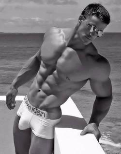 12sexyguys:  Greg Plitt (via hardbodyphotos on TW: http://bit.ly/1j3LHEY)