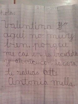 futubandera:  La ternura máxima de mi prima mandando carta a