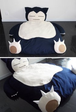 dorkly:  Handmade Snorlax Bed by iamknight  “Voulez-vous