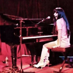 @ladygaga: Flashback. 19 yr old me playing a gig in downtown