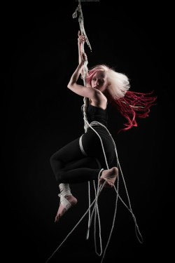 dismembered-imagination:  Pro shoot (: