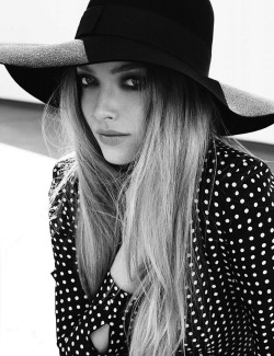 myperfect10s:  Amanda Seyfried  