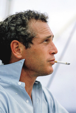 vintagegal:  Paul Newman smokes a cigarette in the Florida Keys