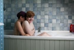 lilith-not-eve:  We had a bubble bath…