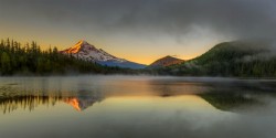 morethanphotography:  Lost Lake in the morning by jwqu 