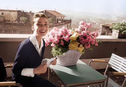 cohbalt:  mirnah:  Audrey Hepburn on the terrace of the Hotel