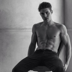 nolangerardfunkonline:  Nolan Funk by Stephen Busken