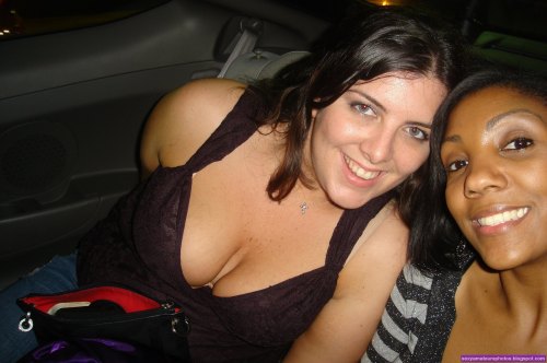 cleavage-n-downblouse.tumblr.com/post/57038799291/