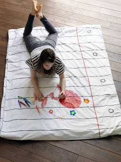 kateordie:  wickedclothes:  Doodle Duvet Cover This duvet cover,