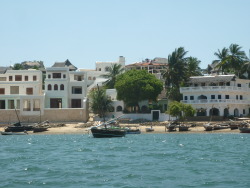 eyemodernist:  Lamu, KenyaOnce a town prized for its arts, poetry,
