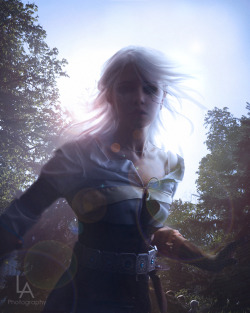 fluorescence911:  Here it comes. The teaser from my Ciri photoshoot