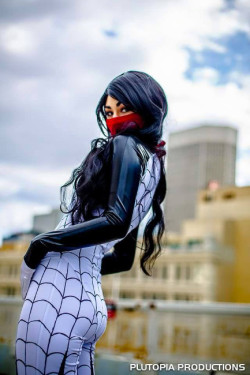 allthatscosplay:  This Silk Cosplay Makes Our Spider Senses Tingle View the full feature with more images at All That’s Epic 