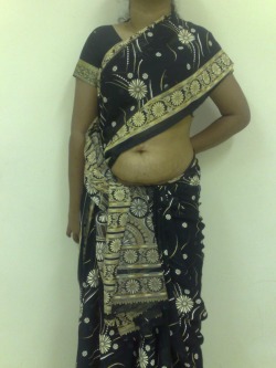 prythm:  Desi Aunty in Black Saree - Part 1/3 Follow http://prythm.tumblr.com/