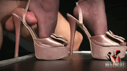 Ein Schuh-, Strumpf- und Fußfetischist beim Geschlechtsverkehr