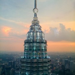 Breathtaking, drizzling #sunset at the highest #view in #KualaLumpur