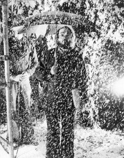 uno-universal: Stanley Kubrick on the set of The Shining