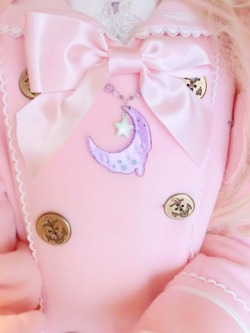 lolitahime:  realisticsweet 