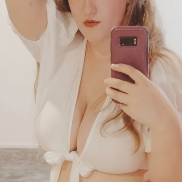 Oh heyyyy, I found a titty pic that doesn’t have nipples