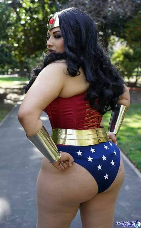 trioxina245:Ivy Doomkitty - Wonder Woman Gal Godot did a great job, but *this is what kept thousands of schoolboys awake…